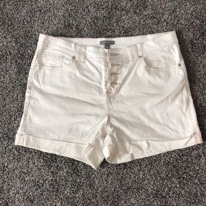 High waisted white NY&Co denim shorts